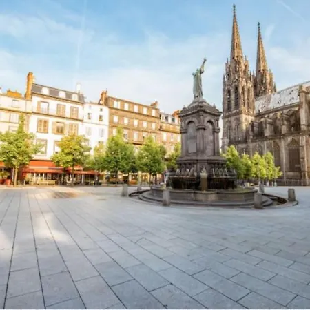 Insolite - Cosy Calme Proche Cathedrale Avec Vue Sur Cour * 克莱蒙费朗